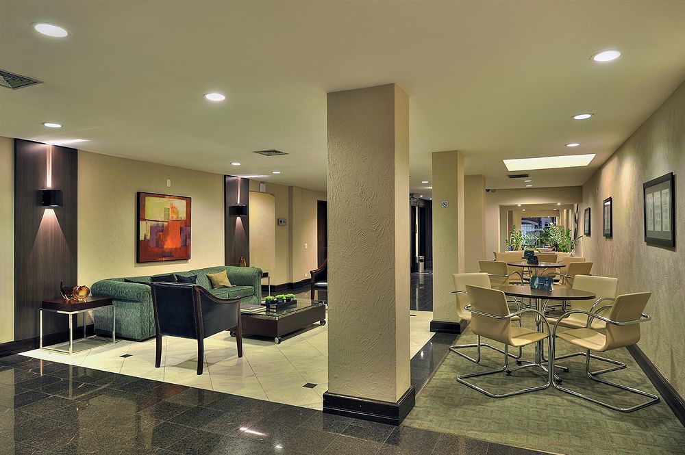 Hotel Deville